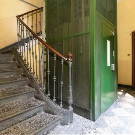 Santa Chiara In Corte - Box Auto Privato アパート *